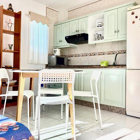 Apartamento En Primera Linea De Playa, Centrico, Tranquilo Плая де лас Америкас Екстериор снимка