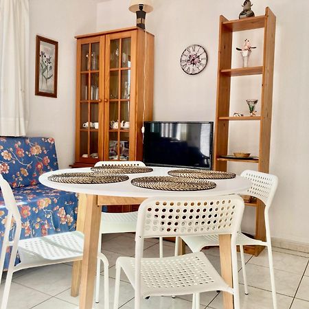 Apartamento En Primera Linea De Playa, Centrico, Tranquilo Плая де лас Америкас Екстериор снимка