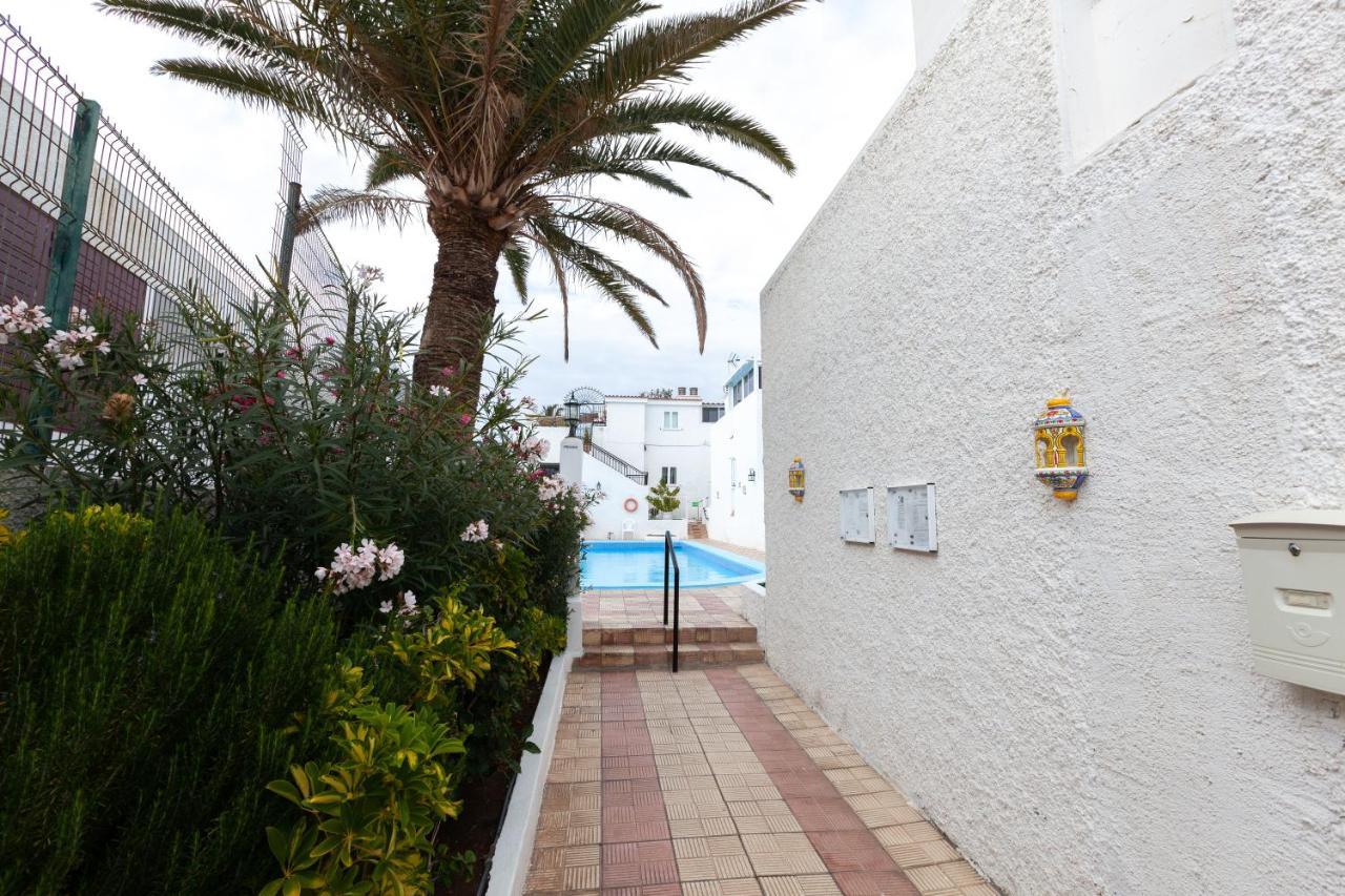 Apartamento En Primera Linea De Playa, Centrico, Tranquilo Плая де лас Америкас Екстериор снимка