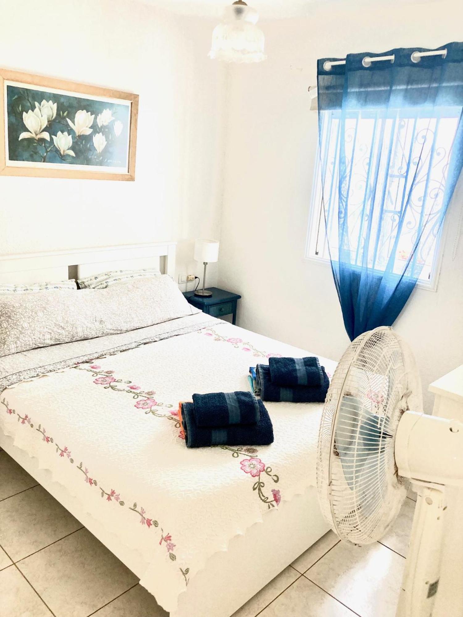 Apartamento En Primera Linea De Playa, Centrico, Tranquilo Плая де лас Америкас Екстериор снимка