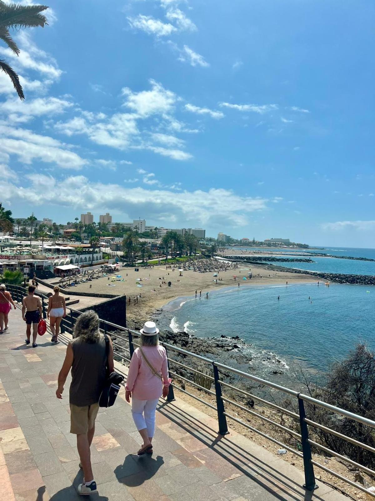 Apartamento En Primera Linea De Playa, Centrico, Tranquilo Плая де лас Америкас Екстериор снимка