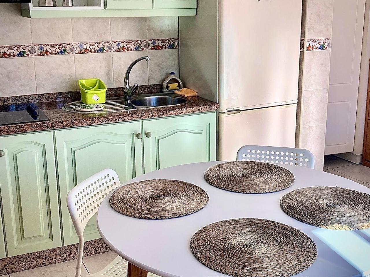 Apartamento En Primera Linea De Playa, Centrico, Tranquilo Плая де лас Америкас Екстериор снимка